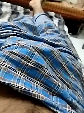 Snapshot of 8inch_monster chatting on 01.31.25 8inch monster online show from 01.31.25