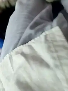 Snapshot of 8inch_monster chatting on 03.19.25 8inch monster online show from 03.19.25