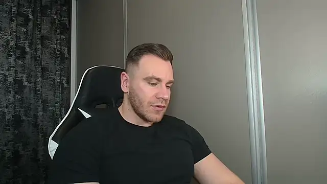 Thori92 online show from 03.01.26