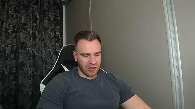 Thori92 online show from 03.12.26