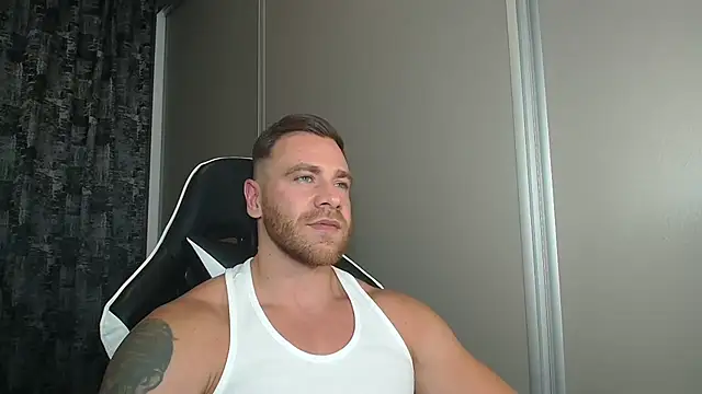 Snapshot of Thori92 chatting on 07.17.26 Thori92 online show from 07.17.26