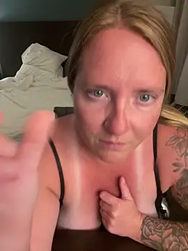 Lizzyloo online show from 03.15.26