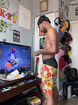 Snapshot of spideyzaddy chatting on 09.10.25 spideyzaddy online show from 09.10.25