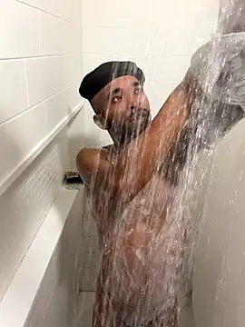 Snapshot of spideyzaddy chatting on 09.12.25 spideyzaddy online show from 09.12.25