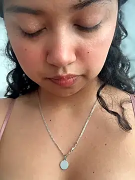 Peach Girll online show from 03.27.26