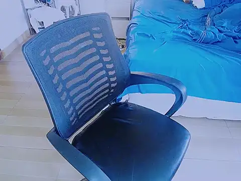 Snapshot of Makemypussysquirt-tsunami chatting on 03.13.26 Makemypussysquirt-tsunami online show from 03.13.26