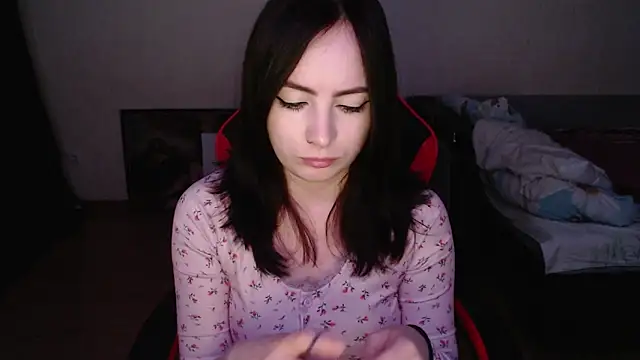 Laralianna online show from 12.05.25