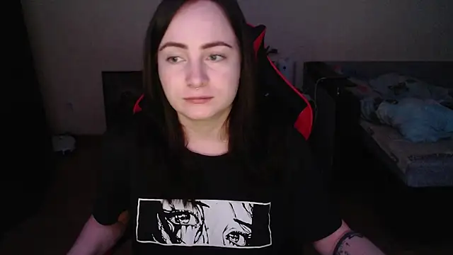 Laralianna online show from 12.19.25