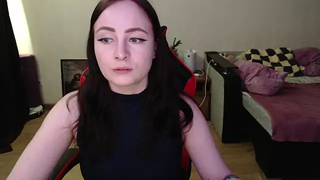 Laralianna online show from 04.13.26