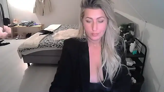 TessToy online show from 12.12.24