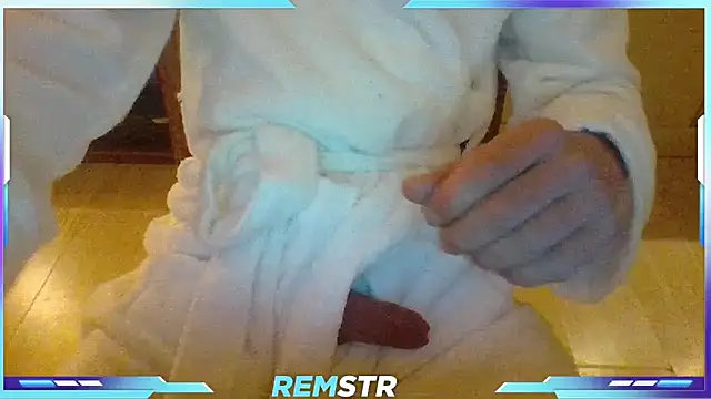 Snapshot of Remstr chatting on 01.22.25 Remstr online show from 01.22.25