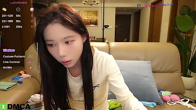 Luna520 online show from 11.16.25