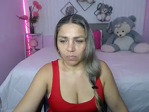 Snapshot of cum_bigass chatting on 05.07.26 cum bigass online show from 05.07.26