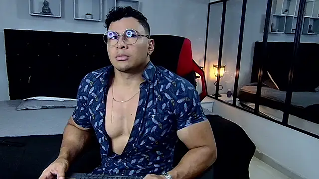 tyler hank01 online show from 02.05.25