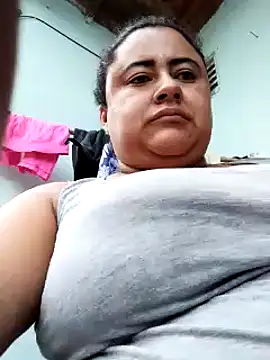 Snapshot of Monseratte21 chatting on 01.27.25 Monseratte21 online show from 01.27.25