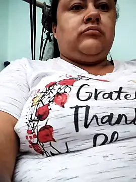 Snapshot of Monseratte21 chatting on 02.04.25 Monseratte21 online show from 02.04.25