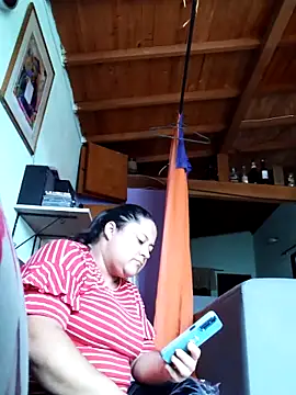 Snapshot of Monseratte21 chatting on 03.14.25 Monseratte21 online show from 03.14.25