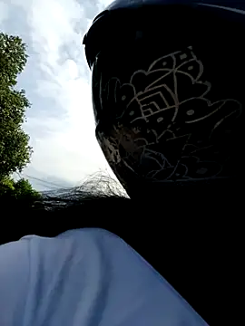 Monseratte21 online show from 12.14.25