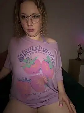 Snapshot of EmmieRae chatting on 03.11.26 EmmieRae online show from 03.11.26