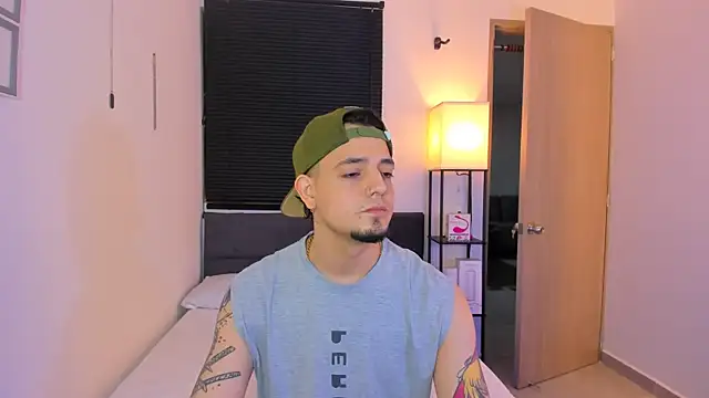 alejandro calderon1 online show from 04.10.26