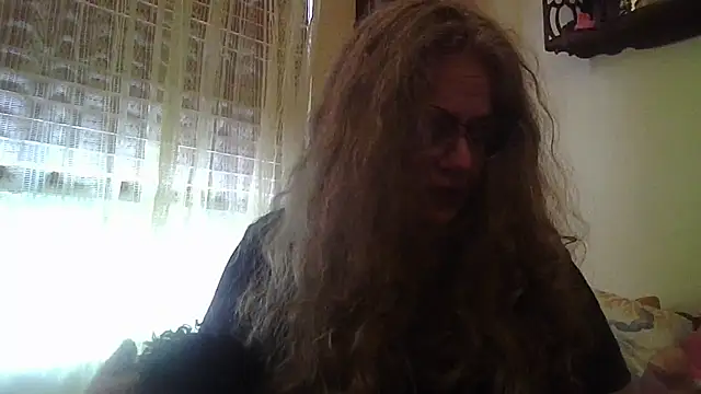 Snapshot of DestineeLoverGirl chatting on 07.28.26 DestineeLoverGirl online show from 07.28.26