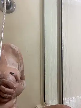 Snapshot of yourkass chatting on 09.17.25 yourkass online show from 09.17.25