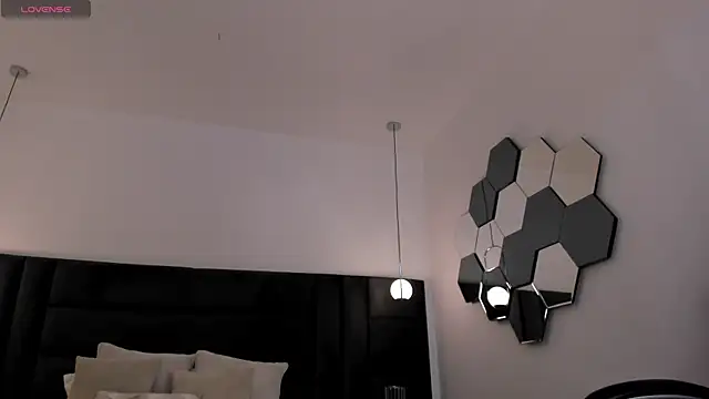 Snapshot of JennaOlsonX chatting on 02.01.25 JennaOlsonX online show from 02.01.25