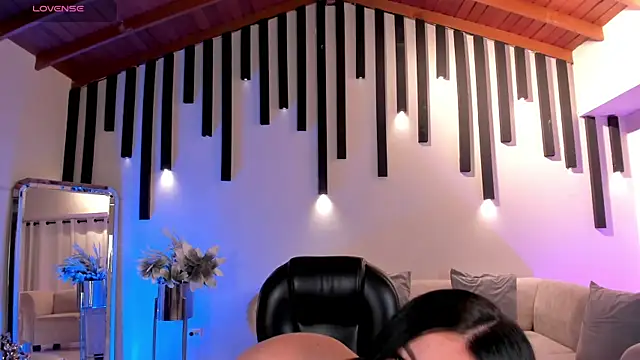 Snapshot of JennaOlsonX chatting on 02.17.25 JennaOlsonX online show from 02.17.25