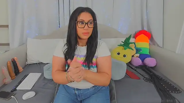 MeghanXO online show from 03.22.26