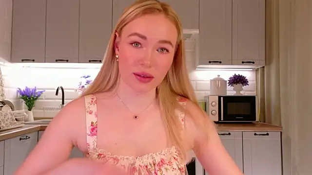 Veronika Mitchel online show from 11.17.25