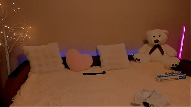 Snapshot of _Stella_aa chatting on 11.16.25 Stella aa online show from 11.16.25