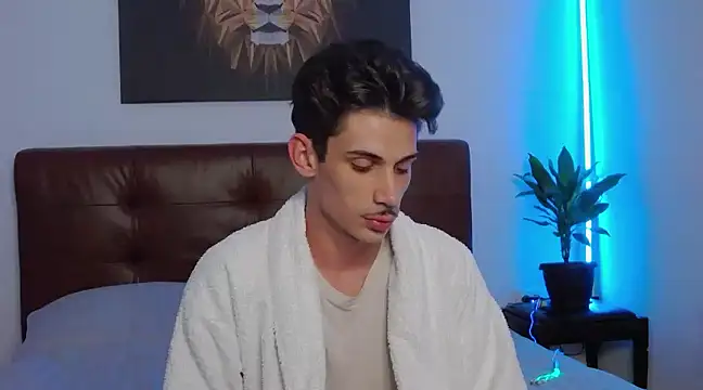 Snapshot of DanielCrush1 chatting on 01.31.25 DanielCrush1 online show from 01.31.25