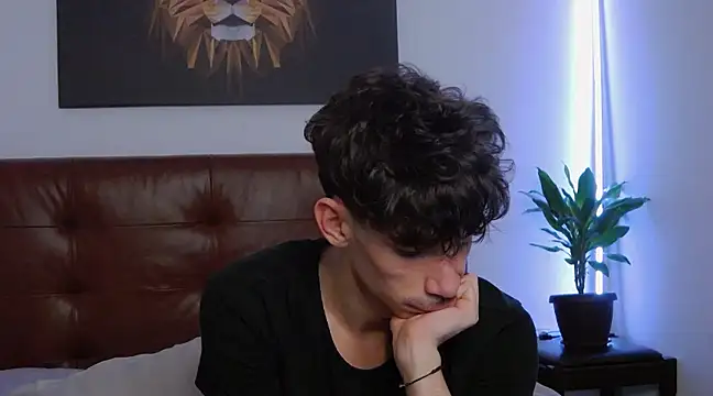 Snapshot of DanielCrush1 chatting on 02.15.25 DanielCrush1 online show from 02.15.25