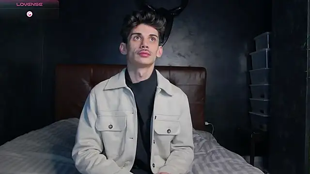 Snapshot of DanielCrush1 chatting on 01.06.26 DanielCrush1 online show from 01.06.26