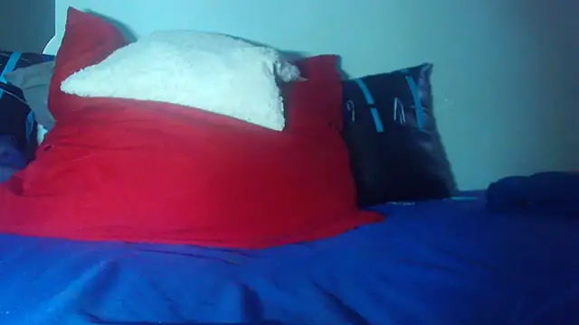 Queenofthenightx online show from 02.18.25