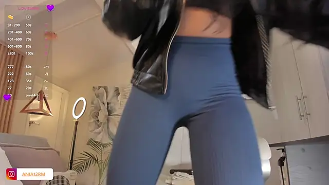 catalinasaiz online show from 11.14.25