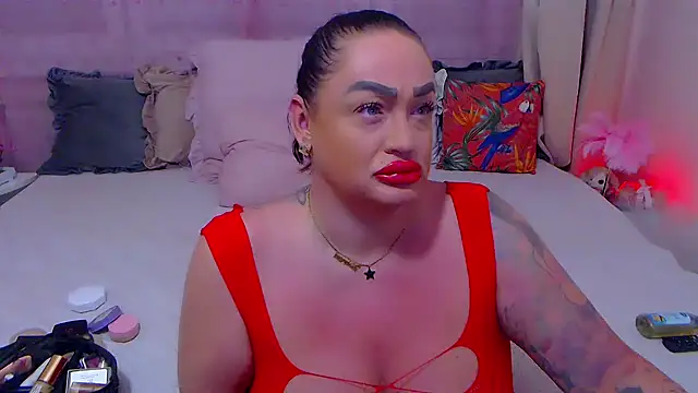 Snapshot of BustyVicky chatting on 09.24.25 BustyVicky online show from 09.24.25