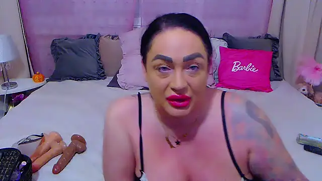 Snapshot of BustyVicky chatting on 10.03.25 BustyVicky online show from 10.03.25