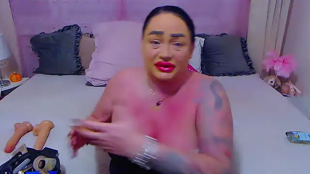 Snapshot of BustyVicky chatting on 10.04.25 BustyVicky online show from 10.04.25