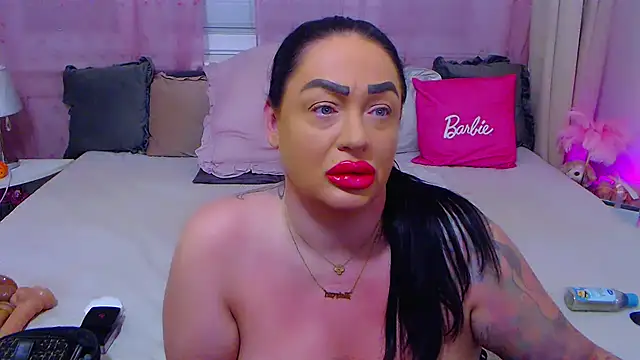 Snapshot of BustyVicky chatting on 10.08.25 BustyVicky online show from 10.08.25
