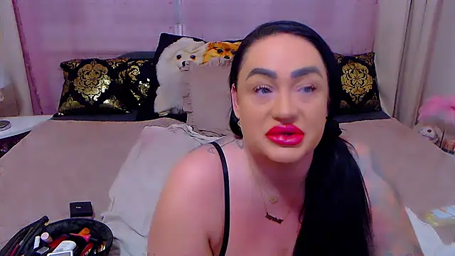 BustyVicky online show from 11.20.25