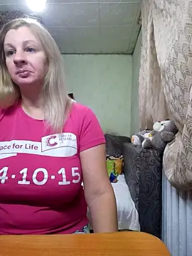 BustyBlond online show from 11.14.25