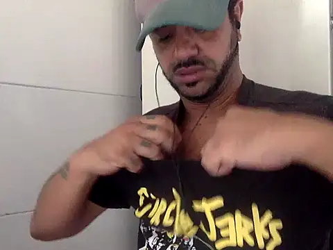 Snapshot of SMOKERBEASTBR chatting on 02.26.26 SMOKERBEASTBR online show from 02.26.26