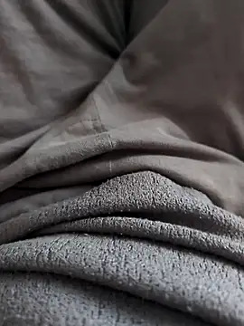 Snapshot of Elixire1 chatting on 03.20.26 Elixire1 online show from 03.20.26