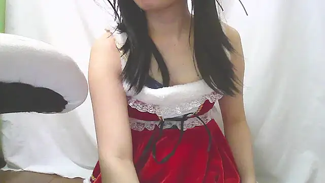 Snapshot of SquirtUniversity chatting on 10.20.25 SquirtUniversity online show from 10.20.25