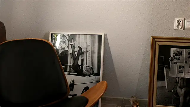 Snapshot of Special___ chatting on 12.23.24 Special    online show from 12.23.24