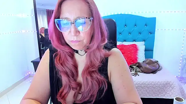 Snapshot of vaalery_sweet chatting on 02.11.25 vaalery sweet online show from 02.11.25