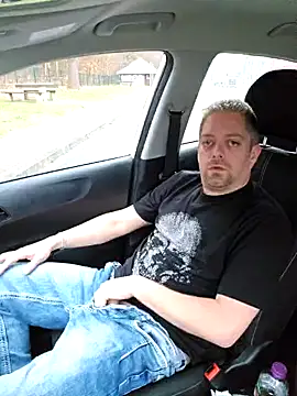 Snapshot of Trucker_Hunter chatting on 03.14.25 Trucker Hunter online show from 03.14.25