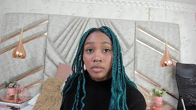 Snapshot of AgataRinaldi chatting on 12.30.24 AgataRinaldi online show from 12.30.24