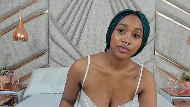 Snapshot of AgataRinaldi chatting on 01.13.25 AgataRinaldi online show from 01.13.25